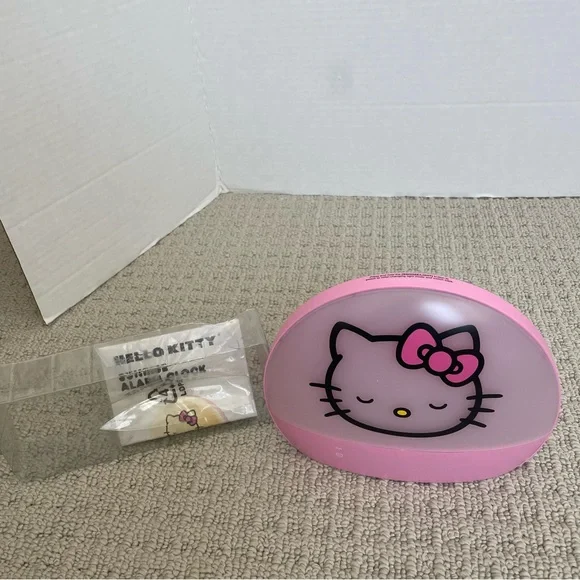 New hello kitty sunrise alarm clock - Picture 9 of 9